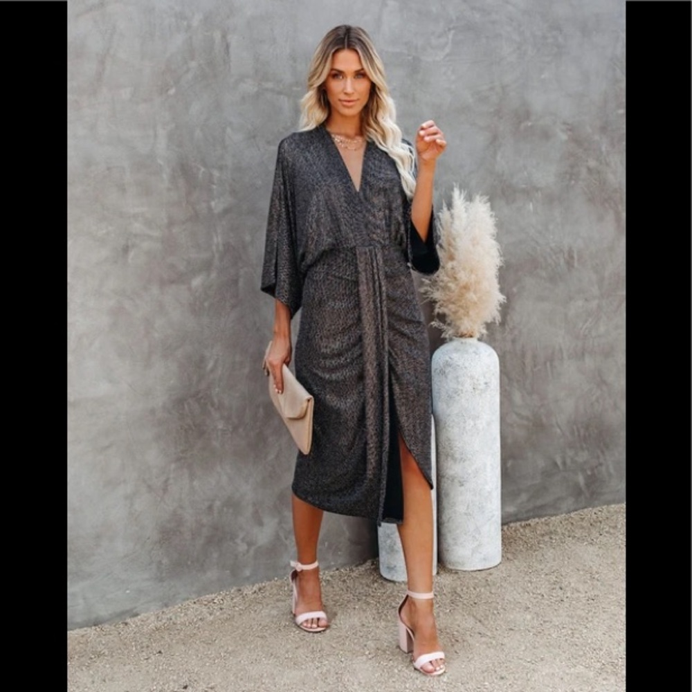 VICI METALLIC KIMONO MIDI DRESS - BLACK, MEDIUM